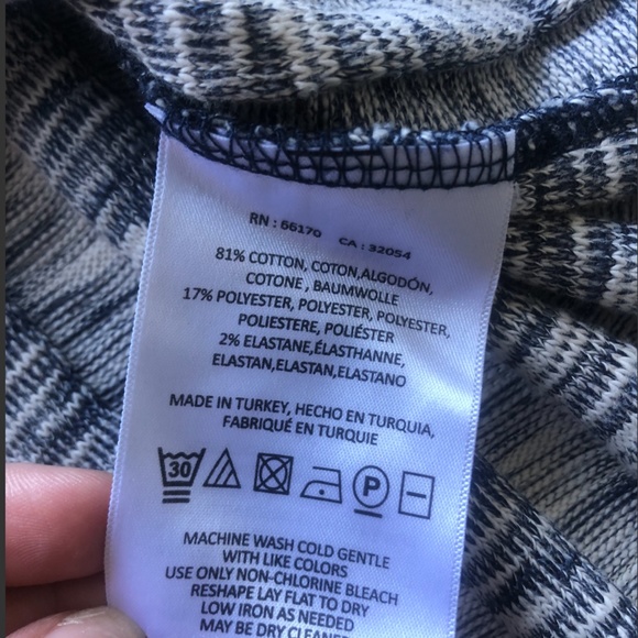 AKEMI+KIN Summer Sweater Tank - Picture 7 of 8